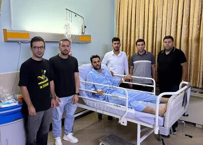  سرمربی کاراگستر به عیادت علیرضا نقی‌زاده رفت