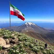  بزرگترین پرچم غرب کشور در صالح‌آباد مهران به اهتزاز درآمد | آخرین خبر