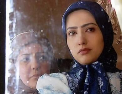 سمیرا حسینی در گذر سال‌ها چقدر تغییر کرده است؟ / تصاویر جوانی و عکس‌های جدید بازیگر «عقرب عاشق» کنار هم قرار گرفت / نگاهی به تغییر چهره و استایل این بازیگر