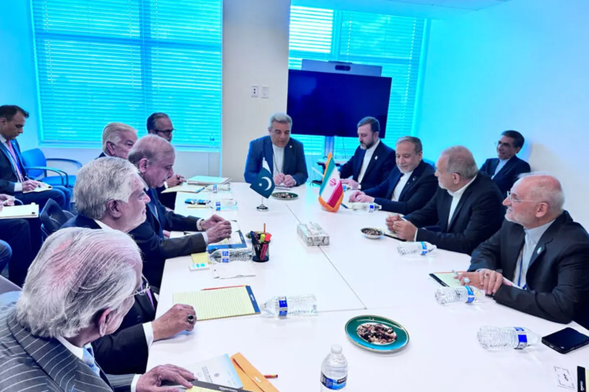 جزییات دیدار پزشکیان با نخست وزیر پاکستان در حاشیه مجمع عمومی سازمان ملل