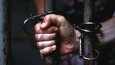  قتل پسر به دست پدر/قاتل در داراب دستگیر شد