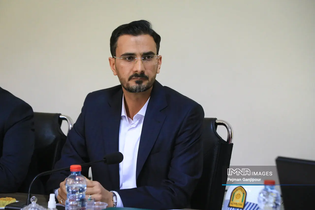 ایمنی تردد دانشآموزان در اصفهان؛ آشکارسازی نقاط حادثهخیز در ستاد مهر