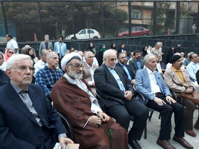  در قرن حاضر به اندازه تمام تاریخ، هنرمند درجه یک خوشنویسی داریم