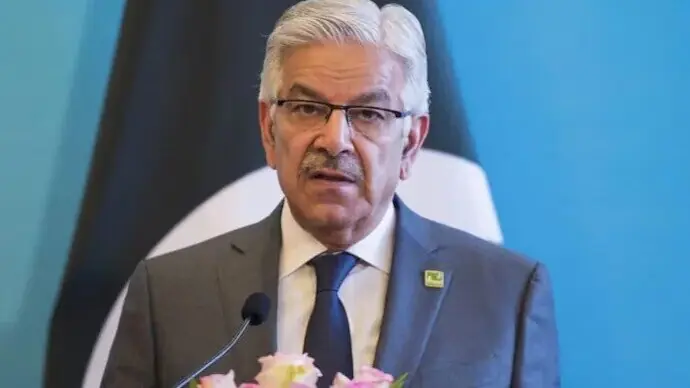 وزیر دفاع پاکستان: تلاشهای مذاکره برای پایان جنگ ایران نباید متوقف شود