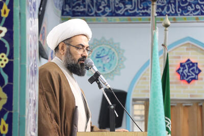  امام جمعه لنگرود: مسئولان برای رفع مشکلات معیشتی مردم تلاش کنند