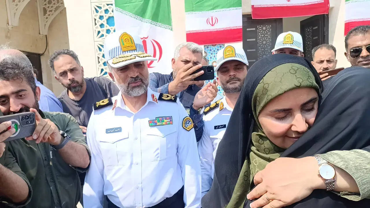 افتتاح پاسگاه پلیس راه میناب با حضور وزیر راه و شهرسازی و خانواده شهدا