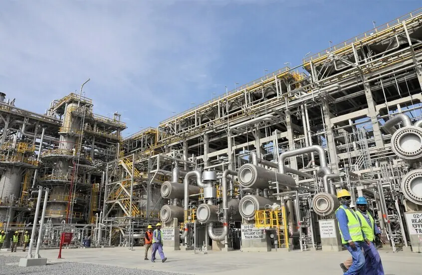  پاریس برای محافظت از تأسیسات ینبع، تجهیزات نظامی به ریاض می‌فرستد