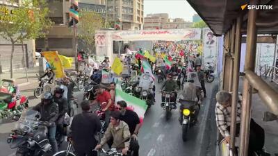  گزارش ویدیویی اسپوتنیک: رئیسجمهور ما برخلاف ترامپ با تکیه بر انسجام ملی صحبت کرد
