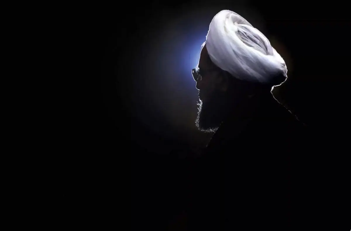 روزنامه اعتماد: کوچک کردن رییسجمهور و وزیر خارجه، اعتبار کل ساختار را کاهش میدهد/ کشور در شرایط هزینه دادن برای رفتارهای خودسرانه نیست