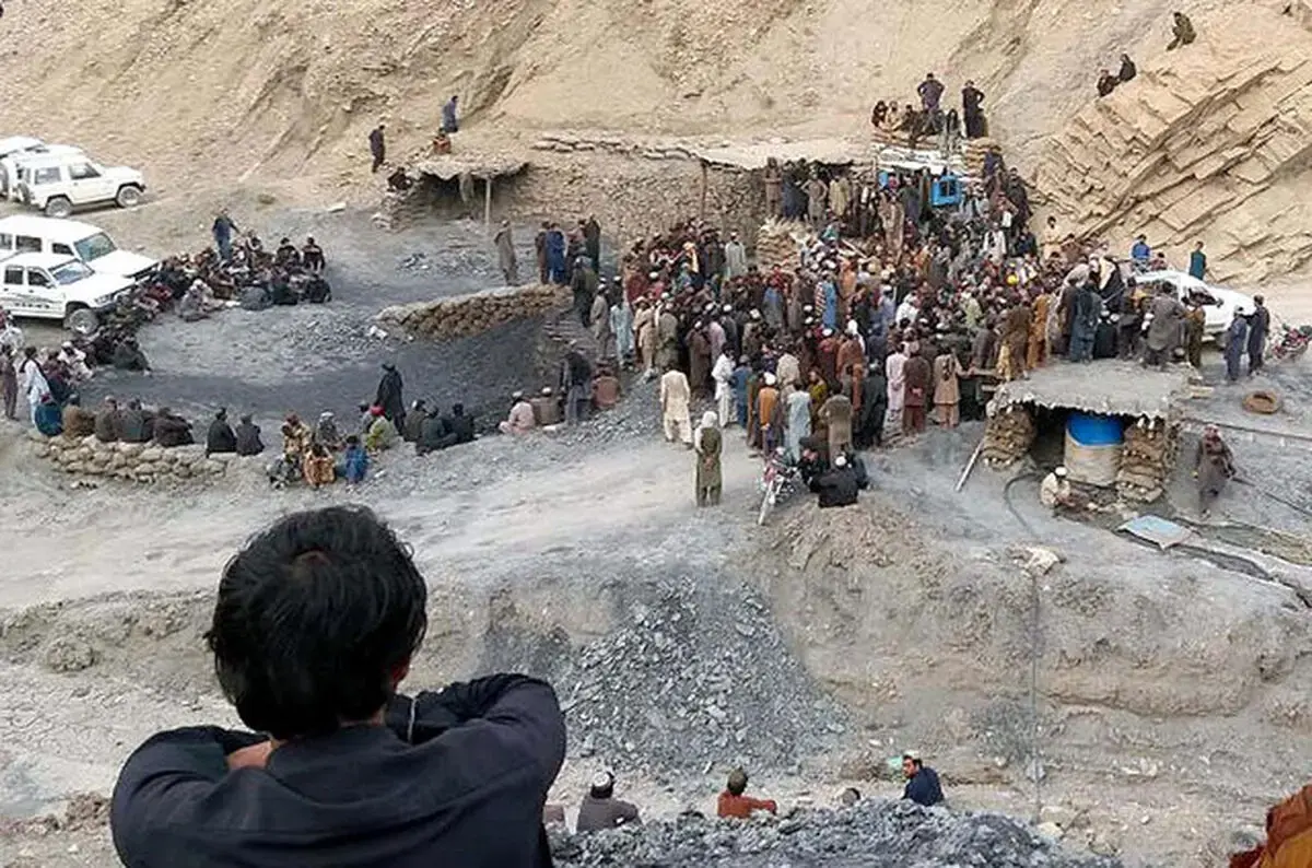 ریزش معدن طلا در شمال افغانستان و حبس ۱۰ معدنچی