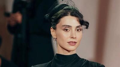  عکس ها / نگاهی به چیدمان و دکوراسیون دهه هشتادی و دهه شصتی خانه لاله مرزبان / تلفیقی ازچیدمان مدرن و نوستالژی