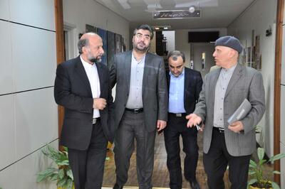  بازدید رئیس سازمان سینمایی از مرکز گسترش سینمای مستند و تجربی - سوره سینما
