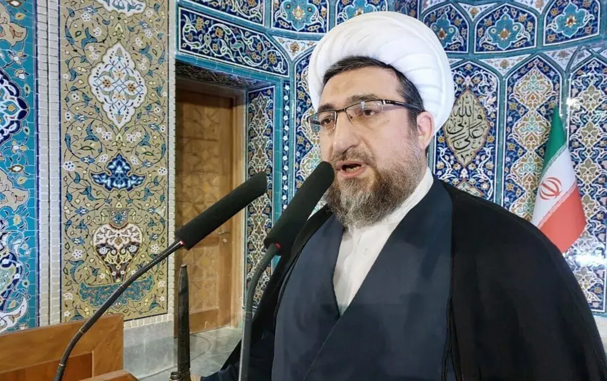  امام جمعه تبریز: خانواده ها به فرزندآوری بیشتر توجه داشته باشند