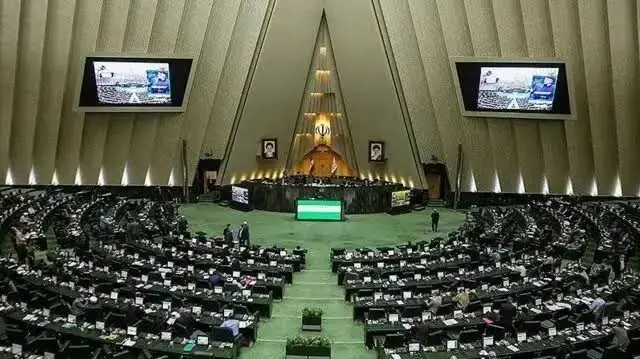 مقابله با نفوذ، نحوه برگزاری تجمعات و قانون استفاده از سلاح در دستور کار مجلس