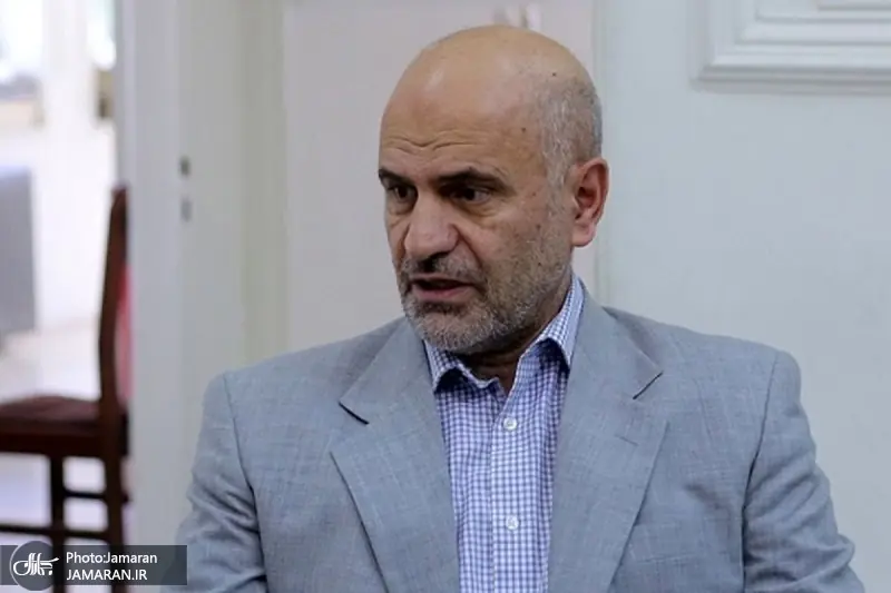 فرشاد مومنی: ذینفعان وضع موجود شناسایی شوند/ باید پیچیدگیهای مناسبات سلطه را شناخت تا منافع کشور را تشخیص داد/ شوکهای ارزی، نااطمینانی بنگاههای تولیدی را تشدید میکند