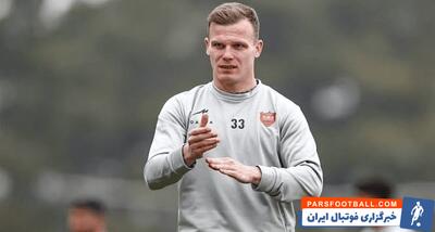  اعلام دنیل گرا مدافع پرسپولیس درباره علاقه‌اش به شعر و برنامه‌اش برای نوشتن کتاب