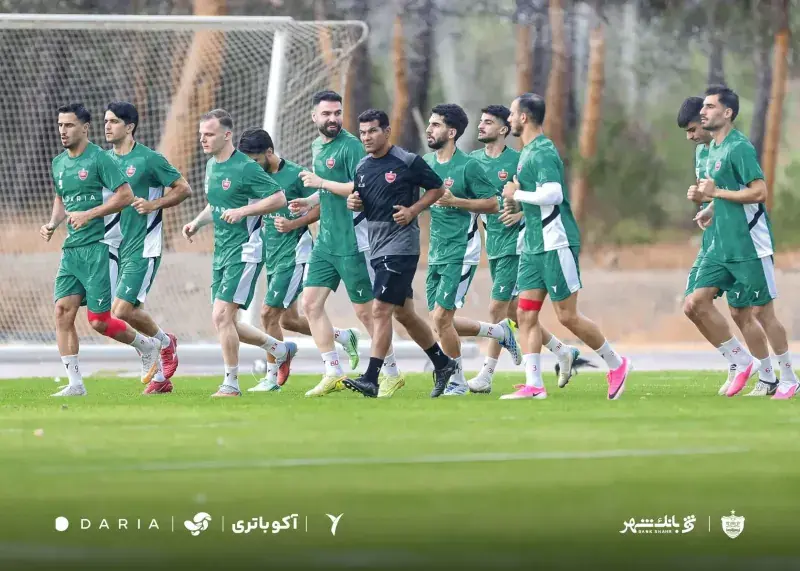  پرسپولیس و رونمایی از یک لباس جذاب (عکس)