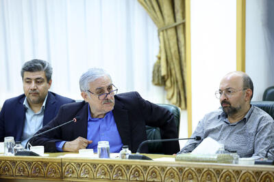  جواد امام: تفاهم‌نامه اسلام‌آباد تماما در راستای تأمین منافع ملی است/ عده‌ای همان مسیری را طی می‌کنند که آمریکا و  اسرائیل می خواهند/ باید میان «ایستادگی برای دفاع» و «جنگ‌طلبی» تفکیک قائل شد