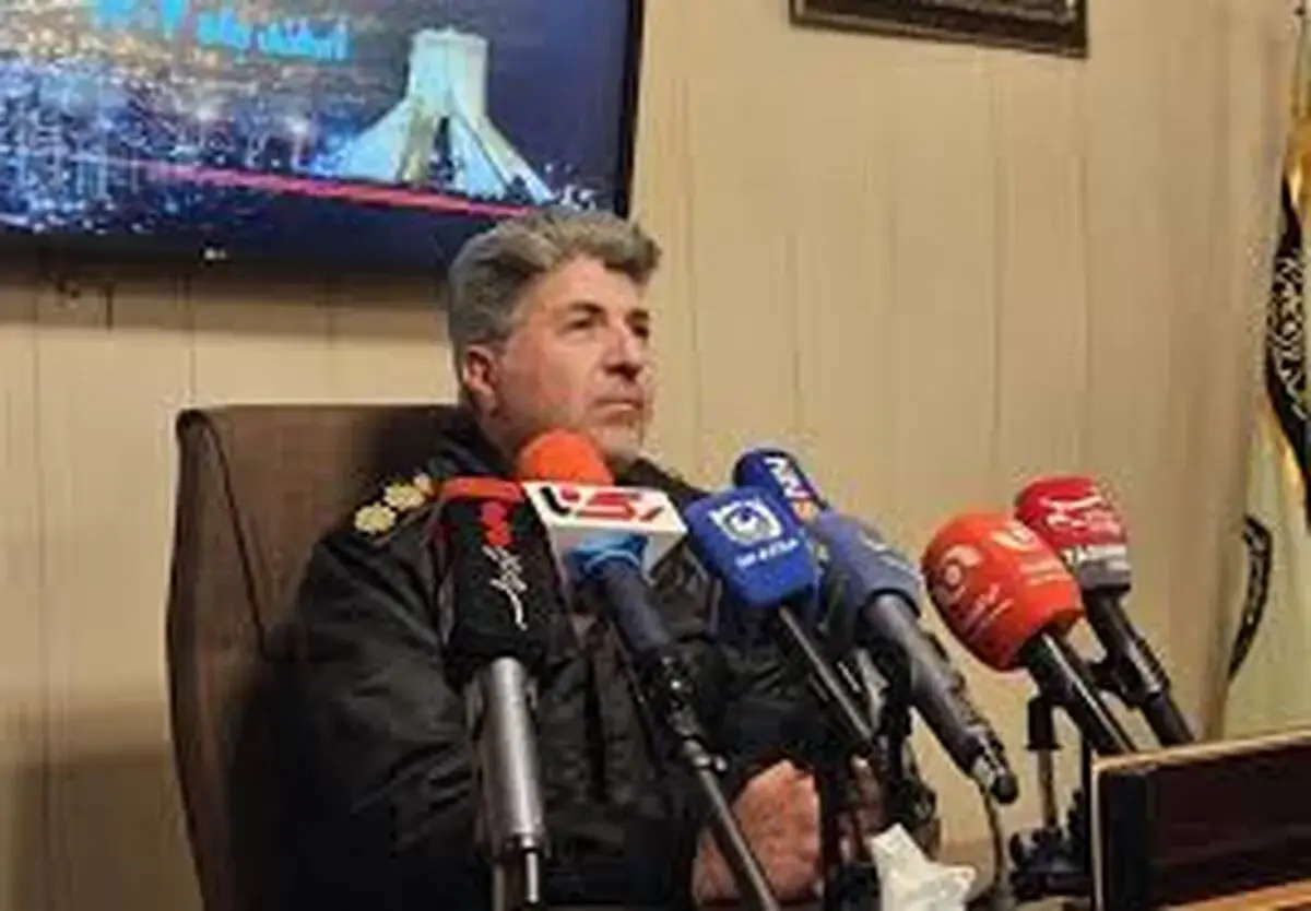 در برخی کافهها شاهد حضور دیجی و استفاده از آلات قمار هستیم