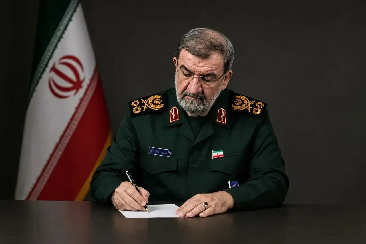  رضایی: خطای بعدی دشمن، جبهه‌های تازه و غافلگیری‌های بزرگ‌تر را در پی خواهد داشت