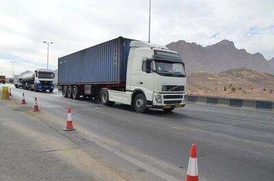  توقیف 3 دستگاه تریلی و کامیون به رانندگی نوجوانان فاقد گواهینامه