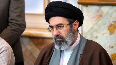  تصاویر کمتر دیده‌شده از حضور رهبر انقلاب در نماز جمعه نصر