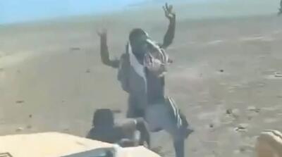  لحظات قتل وحشیانه اسیران انصارالله یمن +18