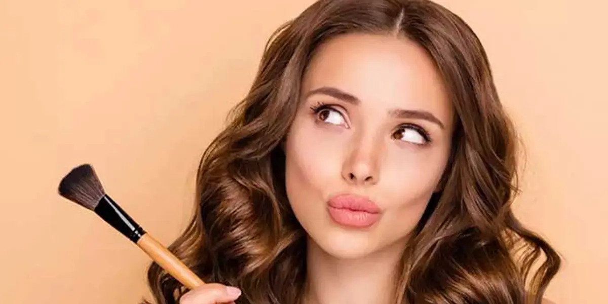  ۸ اصل مهم برای آرایش مهمانی که شما را نگین مجلس می‌کنند - چی بپوشم
