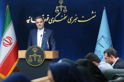  روحانی جنجالی آزاد شد؟ | ماجرای توهین و تهدید علیه پزشکیان | توضیحات درباره حکم رسایی و امکان سازش | میزان محکومیت ایروانی ۲۵ سال حبس است، نه ۶۵ سال