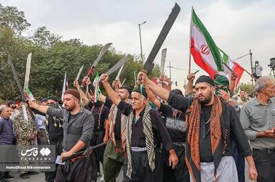  واکنش معاون سیاسی‌ امنیتی استانداری اصفهان به حضور قمه به دست‌ها در رزمایش جانفدایان
