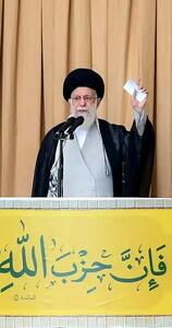  لحظه‌ی تکبیر حضرت آیت‌الله سیدمجتبی خامنه‌ای + عکس