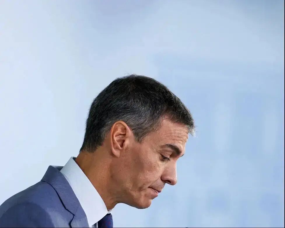  از تقابل با ترامپ تا تسلیم در برابر اجاره‌بها؛ رشد اقتصادی منهای رفاه ملموس