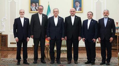  نخبگان در پستو، سالخوردگان وزارتخانه در ماموریت! / سهم جوان‌ها از مدیریت کشور کجاست؟ - مردم سالاری آنلاین