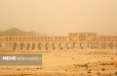  بستر زاینده‌رود کانون فرسایش بادی؛ غلظت کادمیوم بسیار بالاست