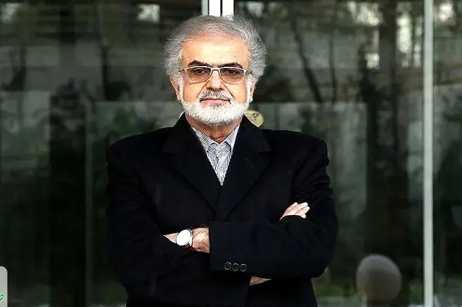 همتی در خدمت مافیای ارز عمل میکند