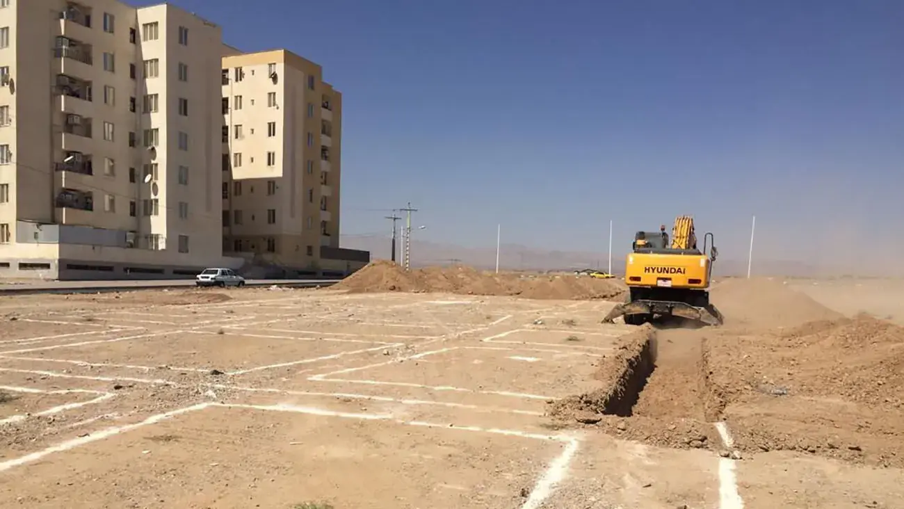 شرکت خانهسازی تأمین اجتماعی همهکار میکند جز خانهسازی!/ بحران مسکن با دو برابر کردن تراکم تهران حل نمیشود/ دولت موجودی زمینهای هر شهر را شفاف اعلام کند