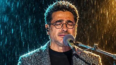فیلم / ۵ هزار نفر یک‌صدا با همایون شجریان خواندند / «ببار ای باران ببار» زیر باران شیراز