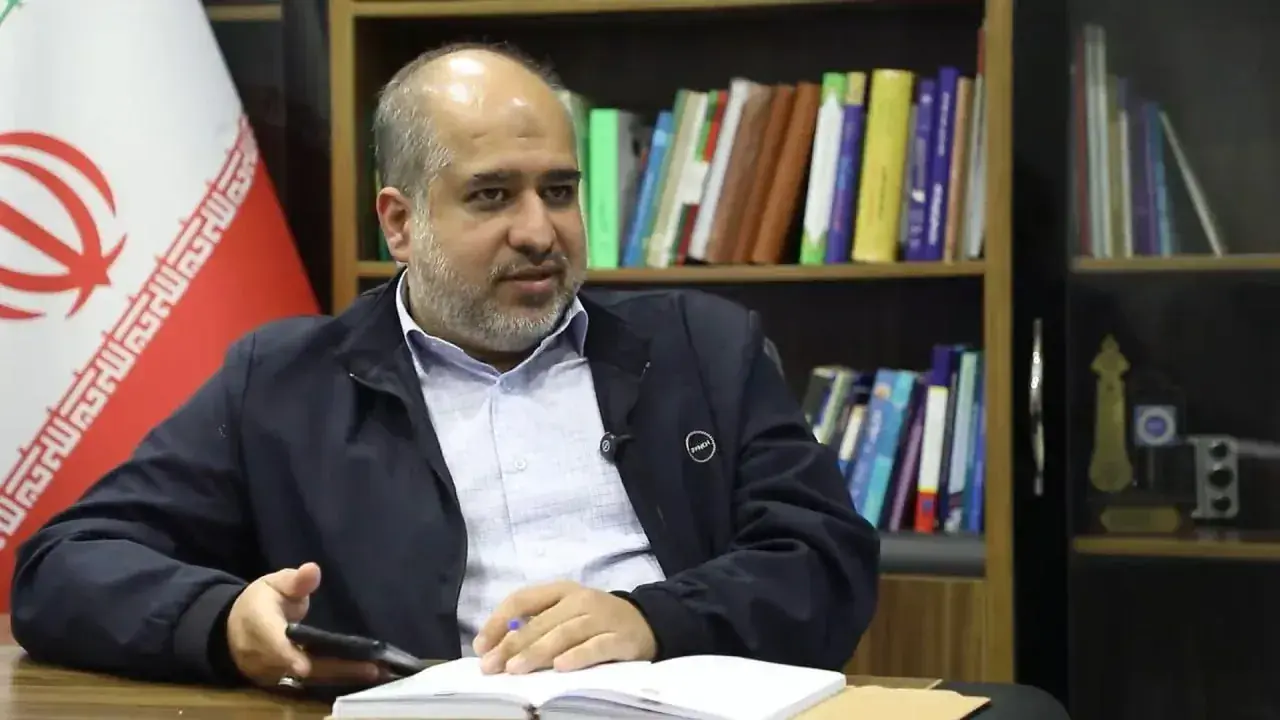  رشد آسانسوری یک مدیر بی‌تجربه در وزارت نفت؛ انگار یک ستوان سوم را سرلشکر کرده‌اند!