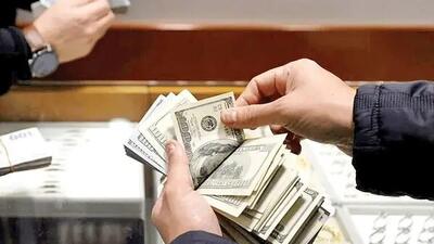  چرا دلار از قله عقب نشست؟