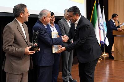  شرکت توسعه گردشگری ایران موفق به کسب جایزه ملی تعالی صنعت گردشگری ایران شد