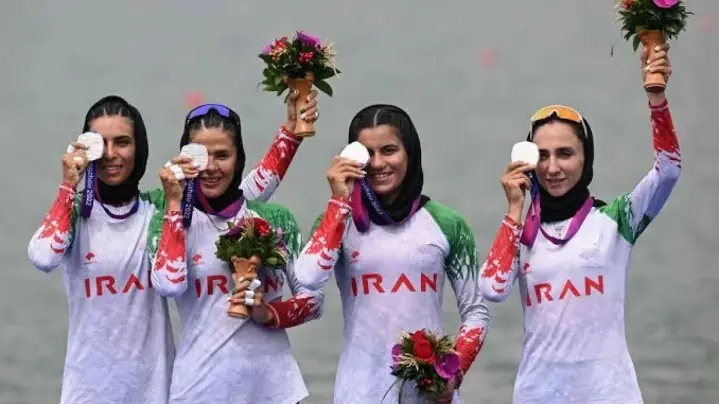  دختران ایران؛ از سایه تا قله غرب آسیا