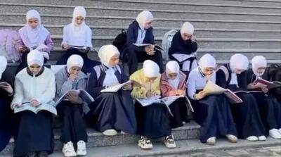 از اولین نماینده زن سومالی در مجلس بریتانیا تا منع حجاب در مدارس جمهوری آذربایجان / اشک دختران را در نیاورید - مردم سالاری آنلاین
