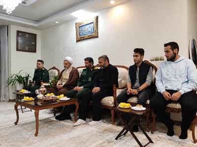  دیدار فرمانده سپاه محمد رسول الله (ص) با خانواده شهدای رمضان