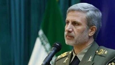  فرمانده کل ارتش: تنگه هرمز تا رعایت حقوق ملت ایران بسته می‌ماند