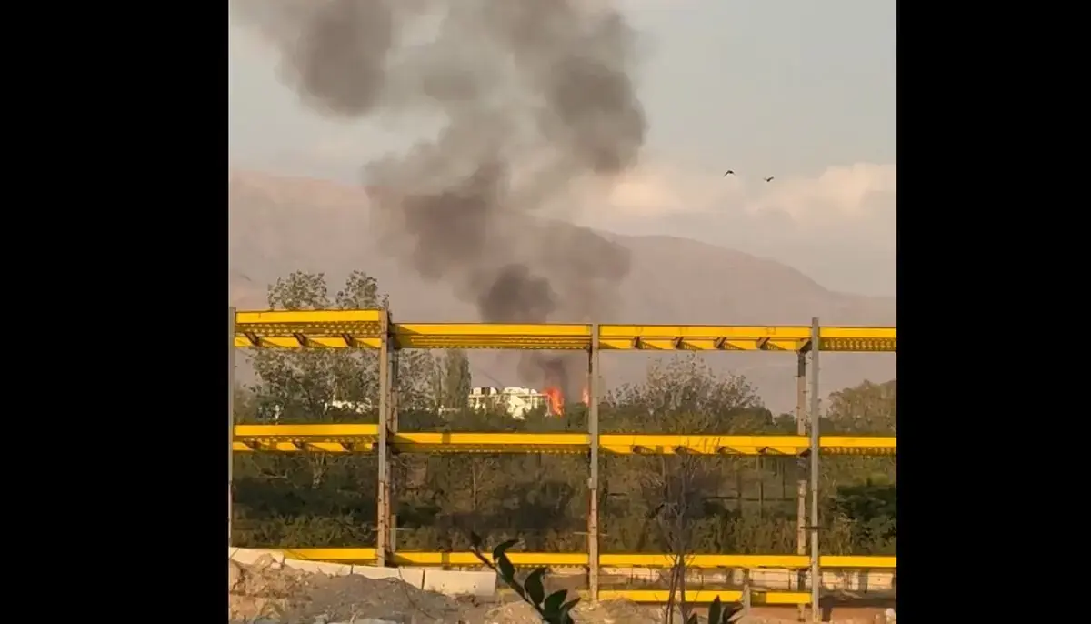  وقوع آتش سوزی در مجموعه ورزشی انقلاب