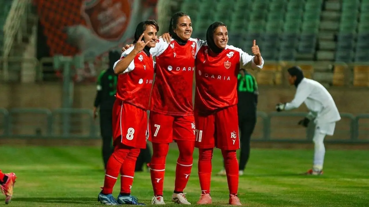 پرسپولیس در صدر جدول لیگ برتر بانوان؛ استقلال به جمع مدعیان رسید