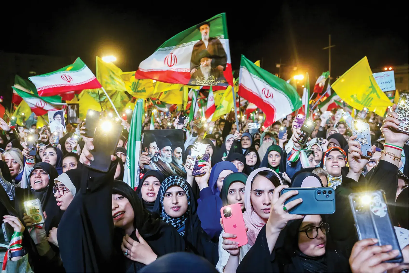  تجلیل از حضور زینبی بانوان و دختران ایران