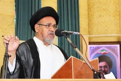  امام جمعه بناب: تهدیدات هسته‌ای دشمن باید با پاسخ متناسب مواجه شود/ نیروهای مسلح و مسئولان جمهوری اسلامی نباید صرفاً منتظر اقدام دشمن بمانند