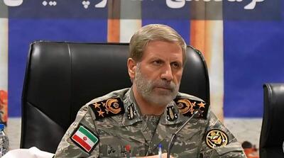 فرمانده کل ارتش:پرستاری فراتر از یک حرفه، رسالتی مقدس و انسانی است - مردم سالاری آنلاین