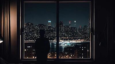  شب بخیر! چشم از چراغ‌ های دور شهر بردار!